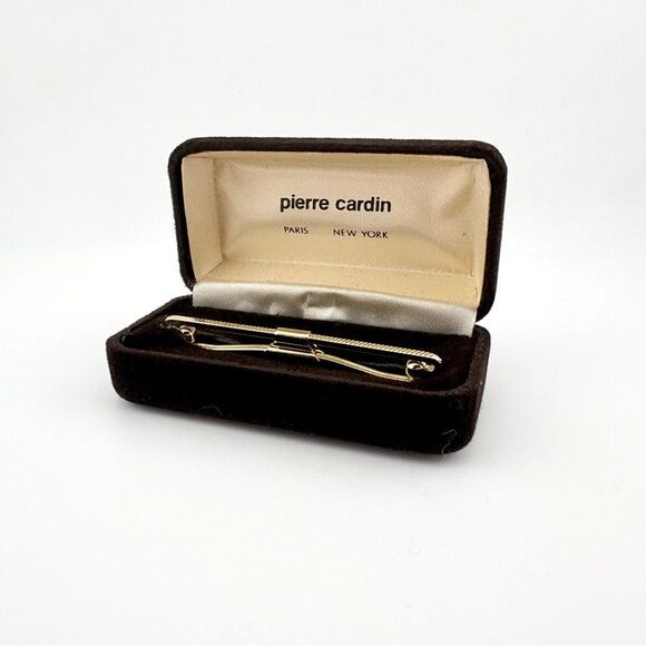 Vintage Pierre Cardin Gold-Tone Tie Clip in Original Velvet Case EUC - Picture 3 of 7
